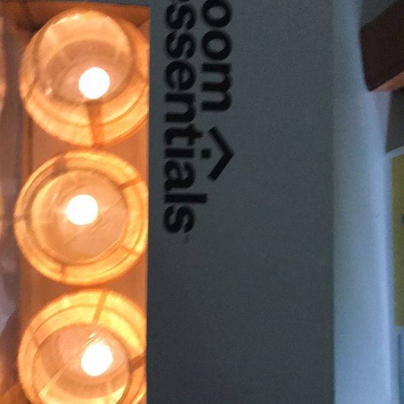 Room Essentials LED String Lights - Picture 9 of 9